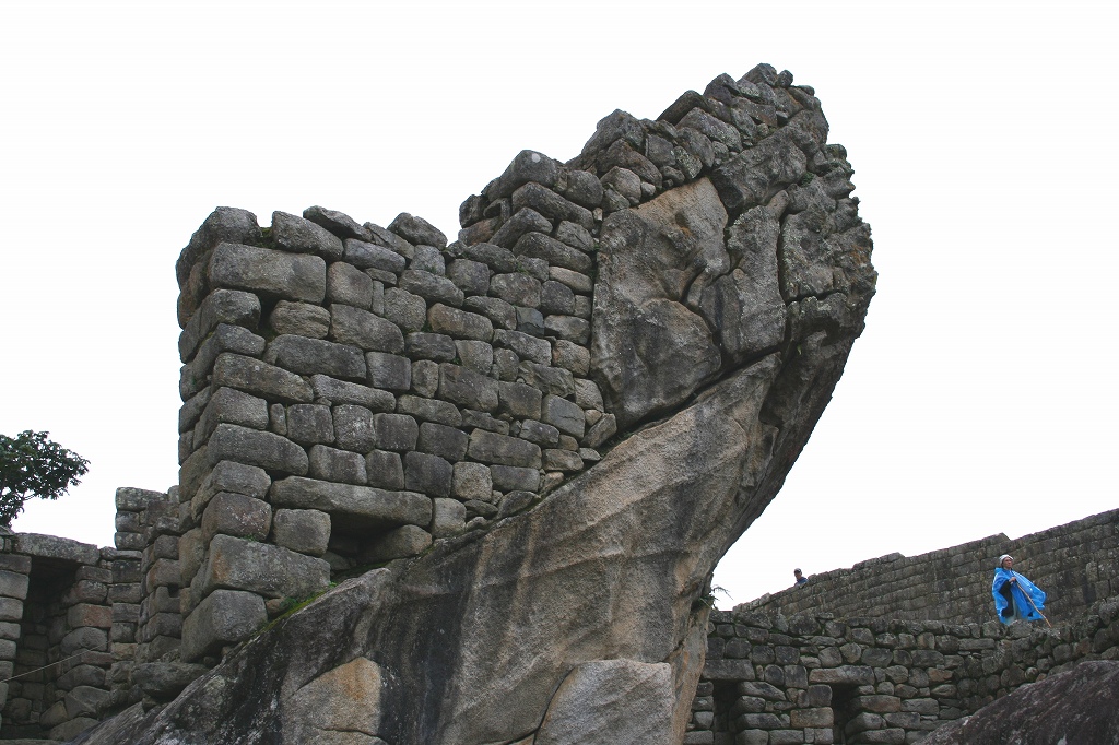 s-70104057.jpg